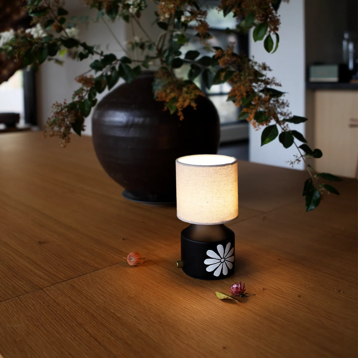 DAISY - Black/Beige (4 Sets)